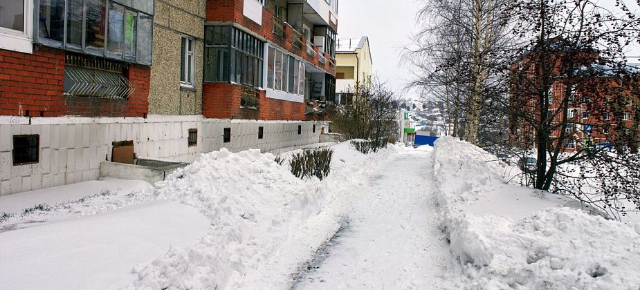На зимнее содержание тротуаров в начале 2025 года выделят 5,5 миллиона рублей