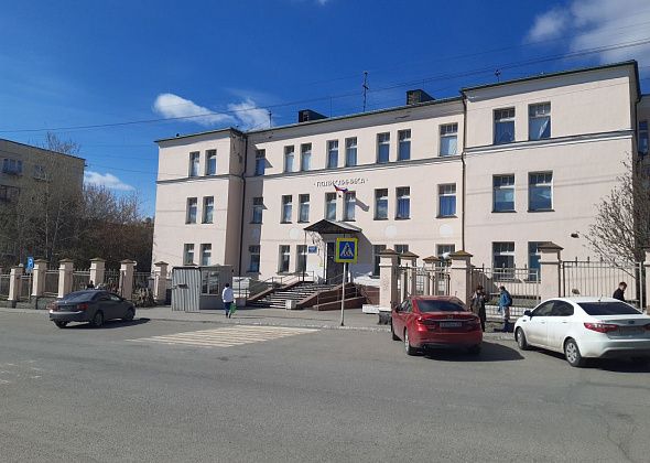 Лифта не будет, но хирург переедет: мэр ответил на просьбы горожан, который касались поликлиники