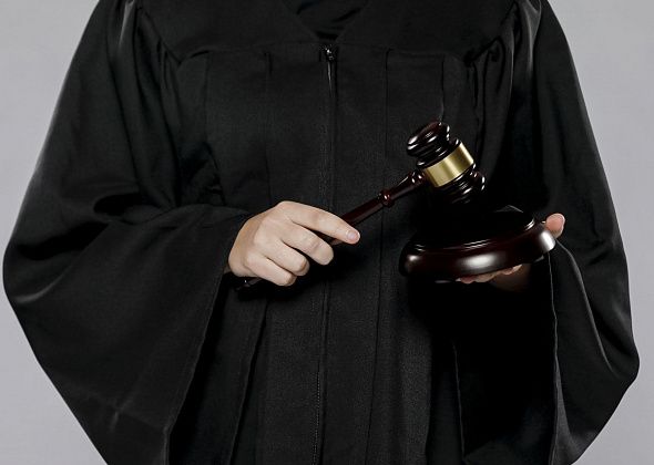 Краснотурьинца обязали в течение 8 лет находиться дома по ночам