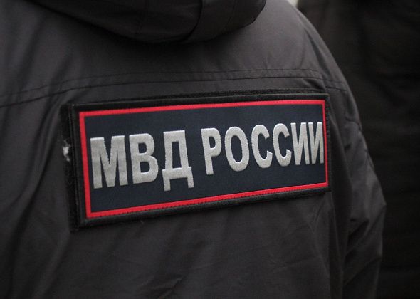 Горожанина, который не пускал домой бывшую жену, арестовали