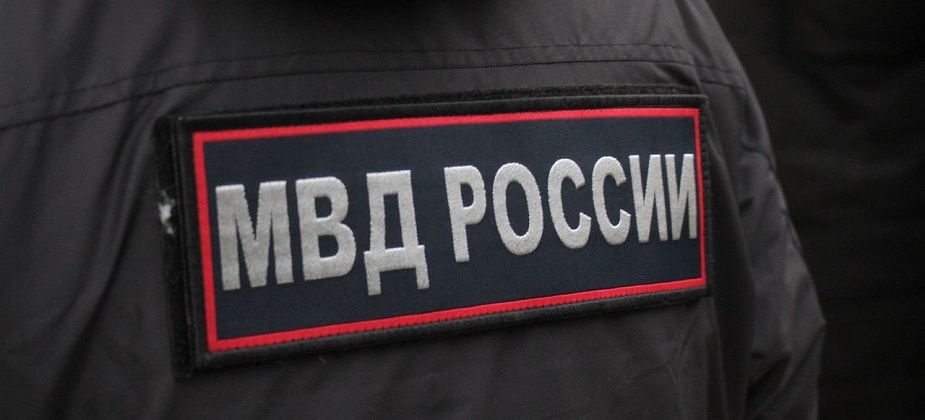 Горожанина, который не пускал домой бывшую жену, арестовали