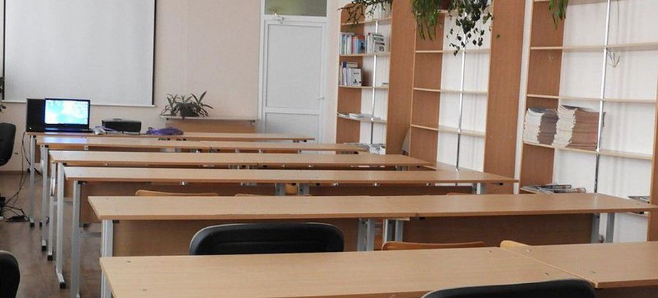Школы Свердловской области переходят на усиленный режим обеспечения эпидемиологической безопасности 
