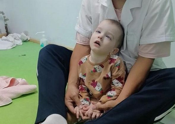 В Краснотурьинске продолжают собирать средства на повторную реабилитацию маленького Игоря в Китае