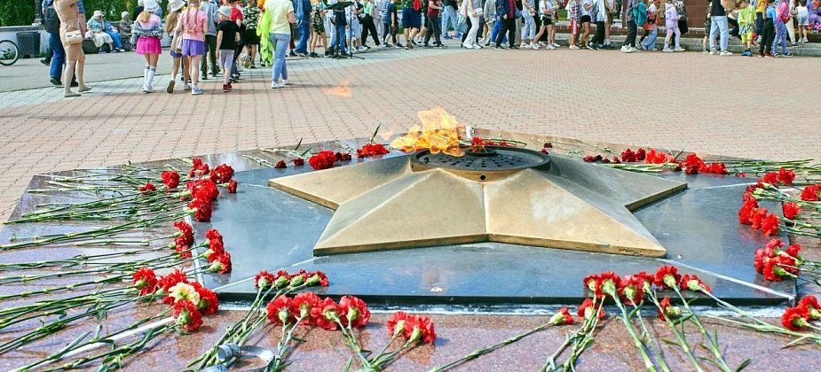 Ко Дню Великой Победы: «Я говорю с тобой под свист снарядов»