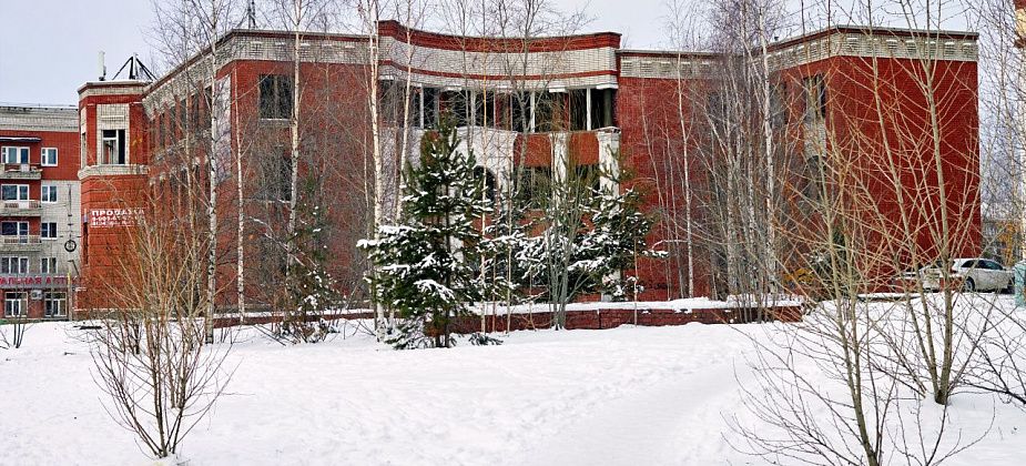 Мэрия продает заброшенное здание, которое покупала за 10 миллионов