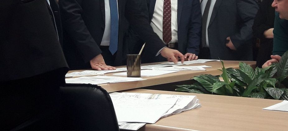 Работникам муниципальных учреждений увеличат зарплату. Но только с октября