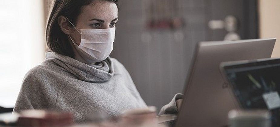 Меньше знаешь, крепче спишь? Как власти информируют общественность о ситуации с коронавирусом 