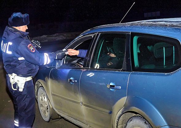 В новогодние праздники поймали семерых пьяных водителей, а бесправников стало больше в два раза