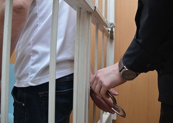Женщина умерла от кровотечения после того, как ей во влагалище засунули...бутылку