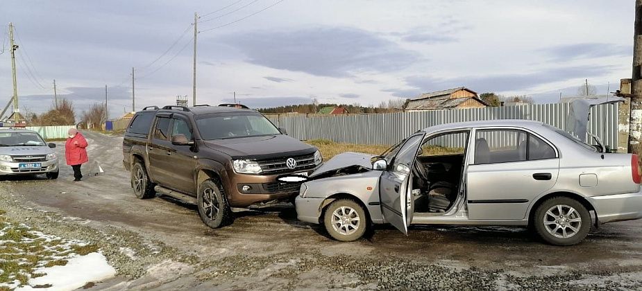 Горожанин дал порулить автомобилем 11-летнему сыну. Тот врезался в иномарку на встречке, отец заплатит крупный штраф