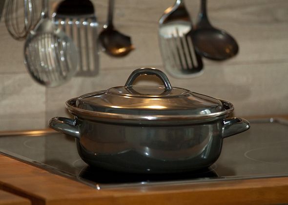 Надежная и красивая: как выбрать хорошую посуду для дома
