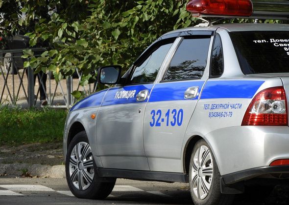 Сотрудники ГИБДД выставили посты у пешеходных переходов