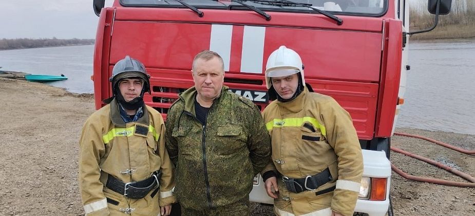 Сосьву тушили и пожарные краснотурьинских колоний