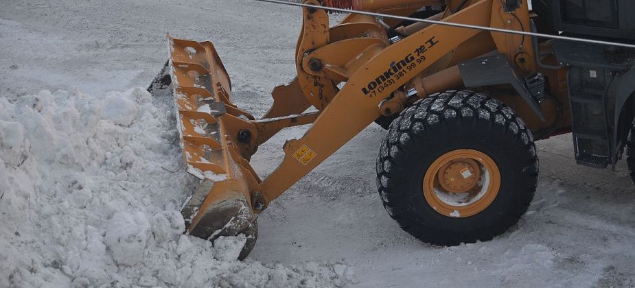 25 дворовых проездов почистят за 200 тысяч. Адреса для чистки