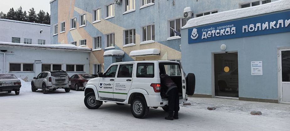9 автомобилей амбулаторной службы маркировали специальными наклейками