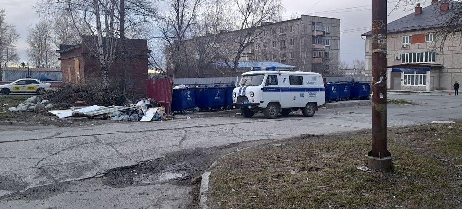В мусорном баке в Краснотурьинске нашли макет гранатомета