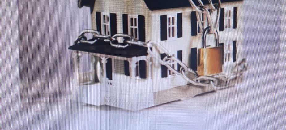 В Краснотурьинске квартиру выставили на продажу за долги