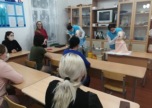 В Краснотурьинском филиале медицинского колледжа прошло обучение родственников тяжелобольных пациентов