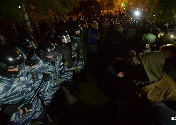 Протестующих против храма в Екатеринбурге вызвали в полицию