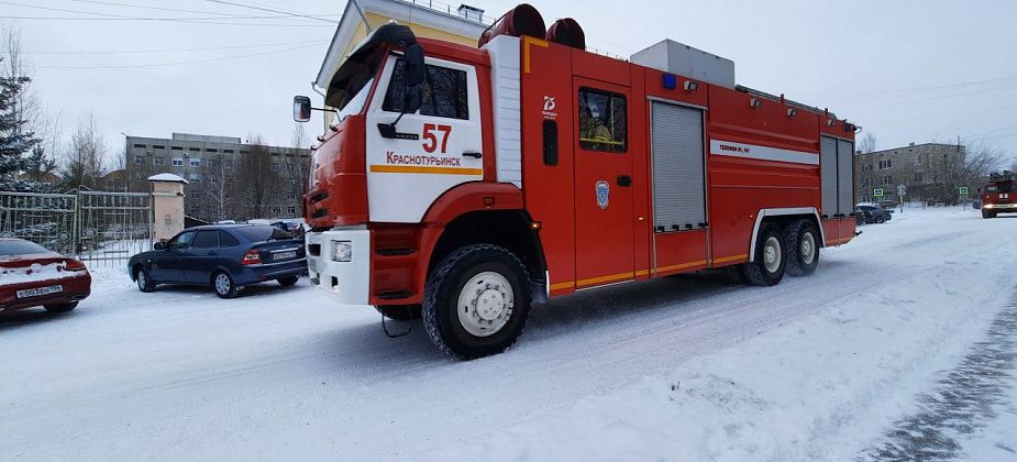 Из ФОКа эвакуировали двоих "пострадавших". Прошли учения