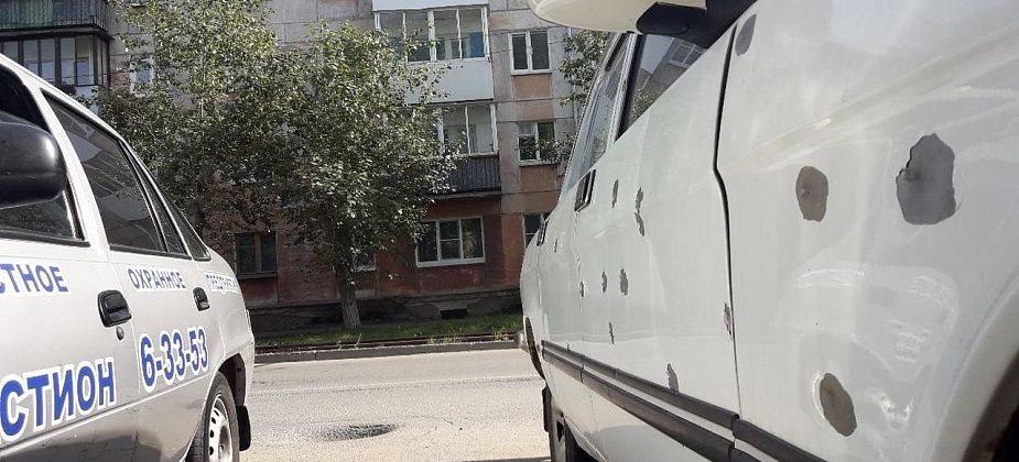 Как бывший спецназовец расстрелял дом, машины и полицейских