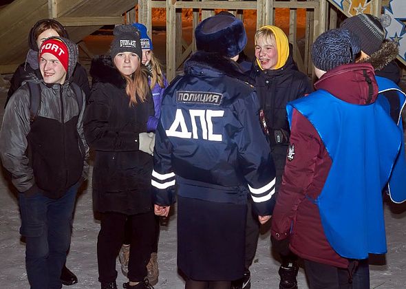 Полиция провела акцию на новогоднем городке