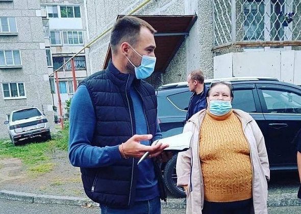 Депутат Госдумы Антон Шипулин на прошлой неделе посетил жителей Попова, 71 