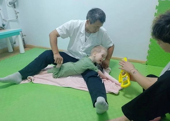 В Краснотурьинске продолжают собирать средства на реабилитацию мальчика с ДЦП