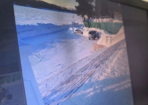 За рулем стало плохо: авто вылетело на смотровую набережной в Краснотурьинске