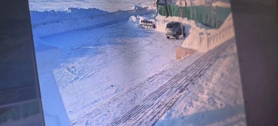 За рулем стало плохо: авто вылетело на смотровую набережной в Краснотурьинске