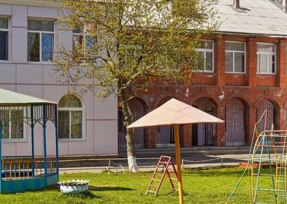 Экс-сотрудница тубдиспансера оспаривает приказы об увольнении