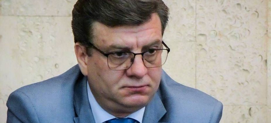 Пропавшего в лесу главу Минздрава Омской области разыскивают около 100 человек