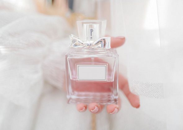 На что обратить внимание при покупке косметики и парфюмерии?