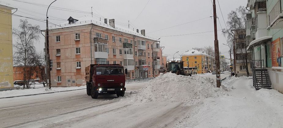 Начальнику МУ ”УЖКХ” указали на нарушения при содержании автодорог