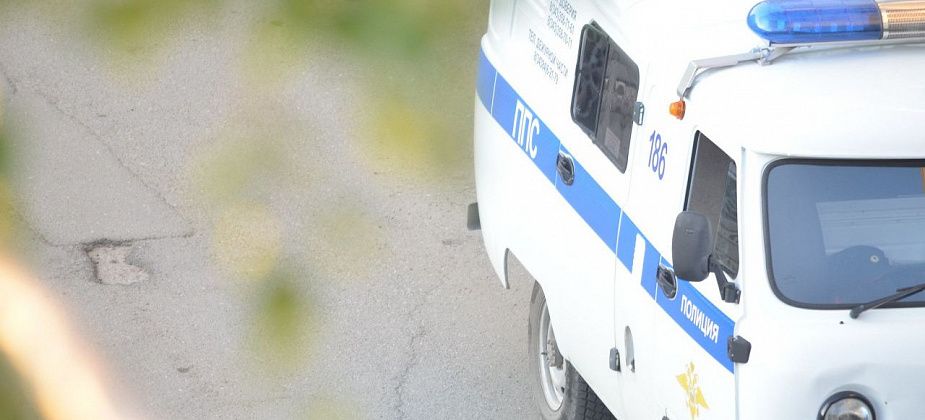За кражу с карты горожанку отправили в колонию