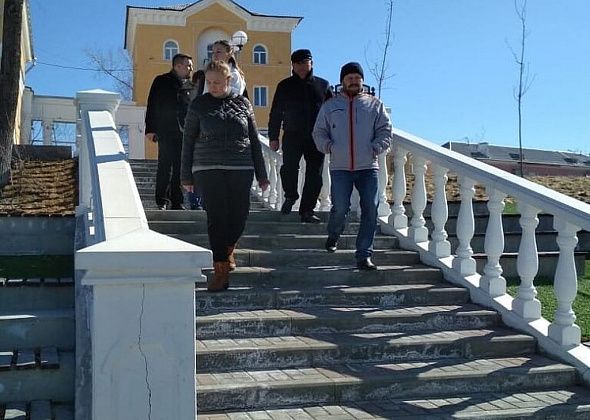 В Краснотурьинске проверяют, как перезимовали новые объекты. Не обошлось без нарушений