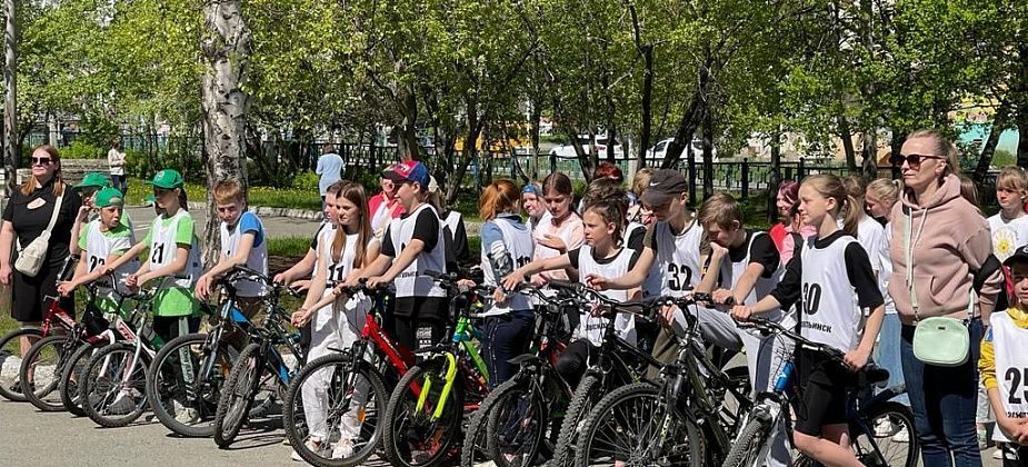 Юные велосипедисты соревновались за звание лучшей команды