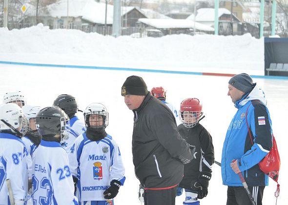 Краснотурьинские хоккеисты 2009 года рождения могут стать лучшими в России. Они вышли в финал