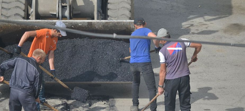 «СпецСтрой-Холдинг» вновь стал подрядчиком на ямочный ремонт дорог