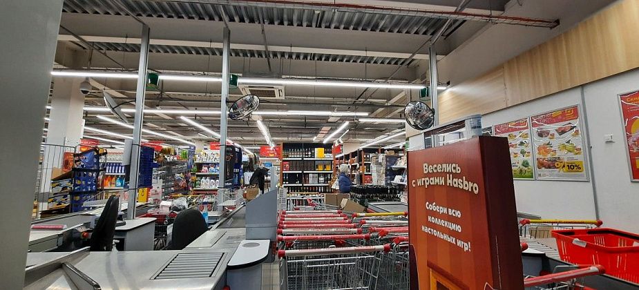 Горожанки обокрали магазин. На кассе самообслуживания они не сканировали дорогие товары