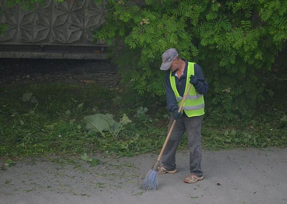 Четыре тысячи рублей город сэкономил на подметании тротуаров