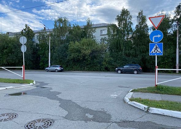 Горожанин обеспокоен состоянием пешеходных переходов вблизи "Столичного"