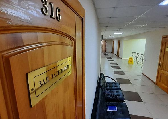 «Нас очень просили бухгалтера». Суточные для краснотурьинских чиновников сократят на 50 рублей