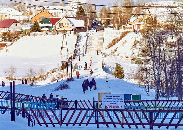 Упавшая со ступенек пенсионерка отсудила чуть меньше трети миллиона рублей