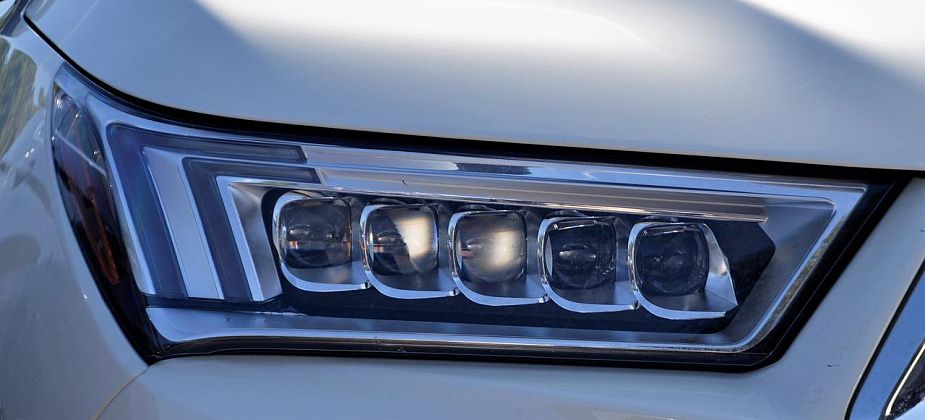Продажи легковых автомобилей в России обвалились в апреле на 78,5%