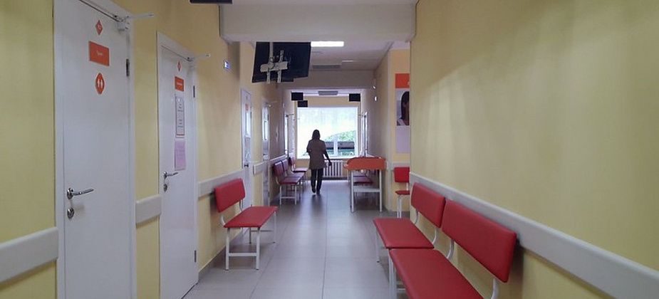 Пройти флюорографию и поставить прививку от клеща в поликлинике пока нельзя