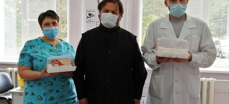 Бизнес и церковь поддержали краснотурьинских медиков 