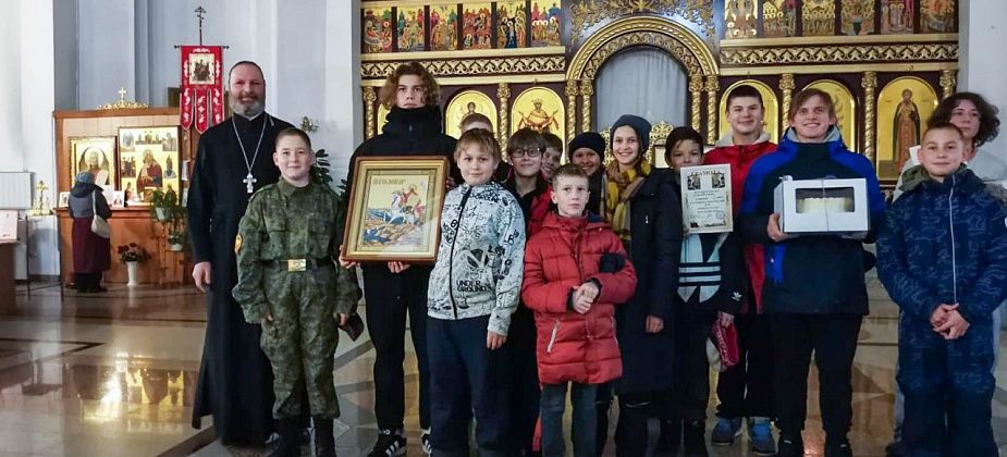 Команда воскресной школы собора Максима Исповедника победила в патриотической игре в Качканаре