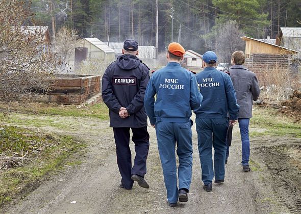 Сотрудники МЧС продолжают противопожарные рейды в Краснотурьинске