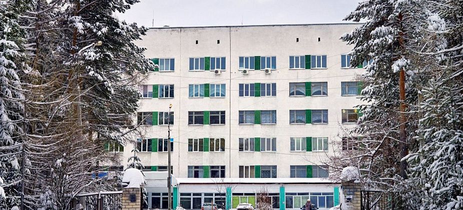 Два ребенка обморозили пальцы